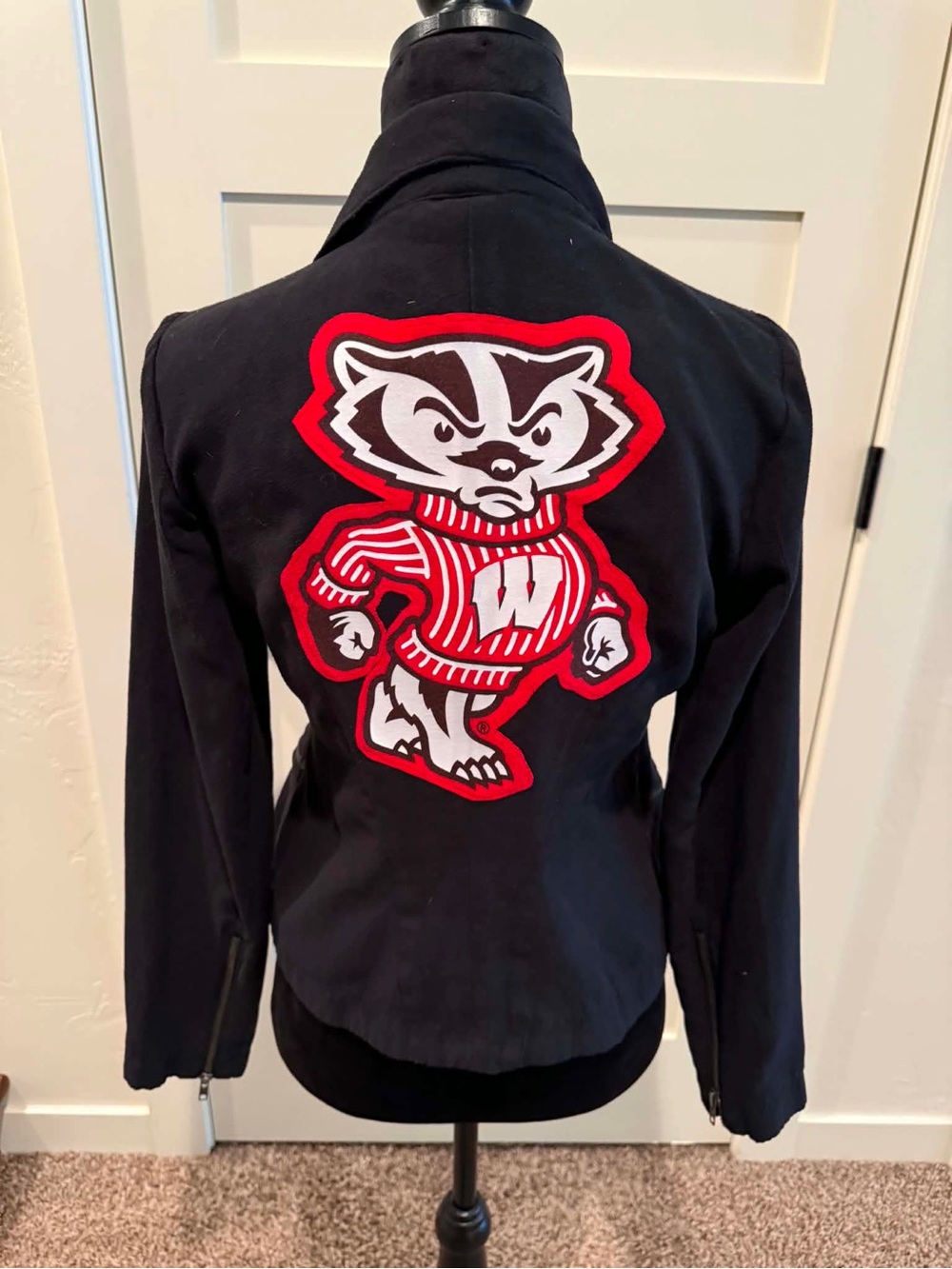 Rampage Womens Black Full Zip Collared Jacket Pockets Wisconsin Badgers M